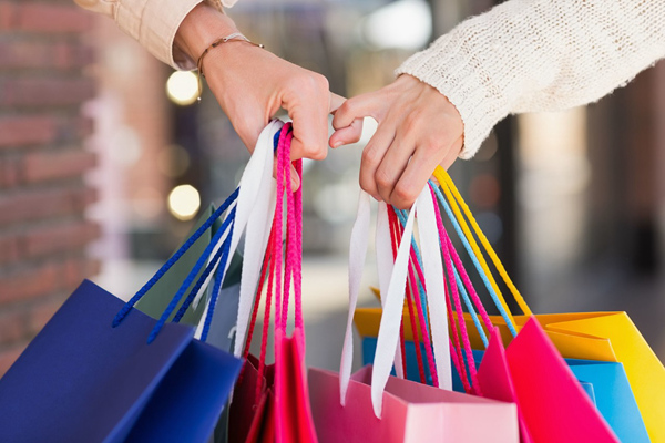 李佳琦、薇婭直播帶貨是記“七傷拳”